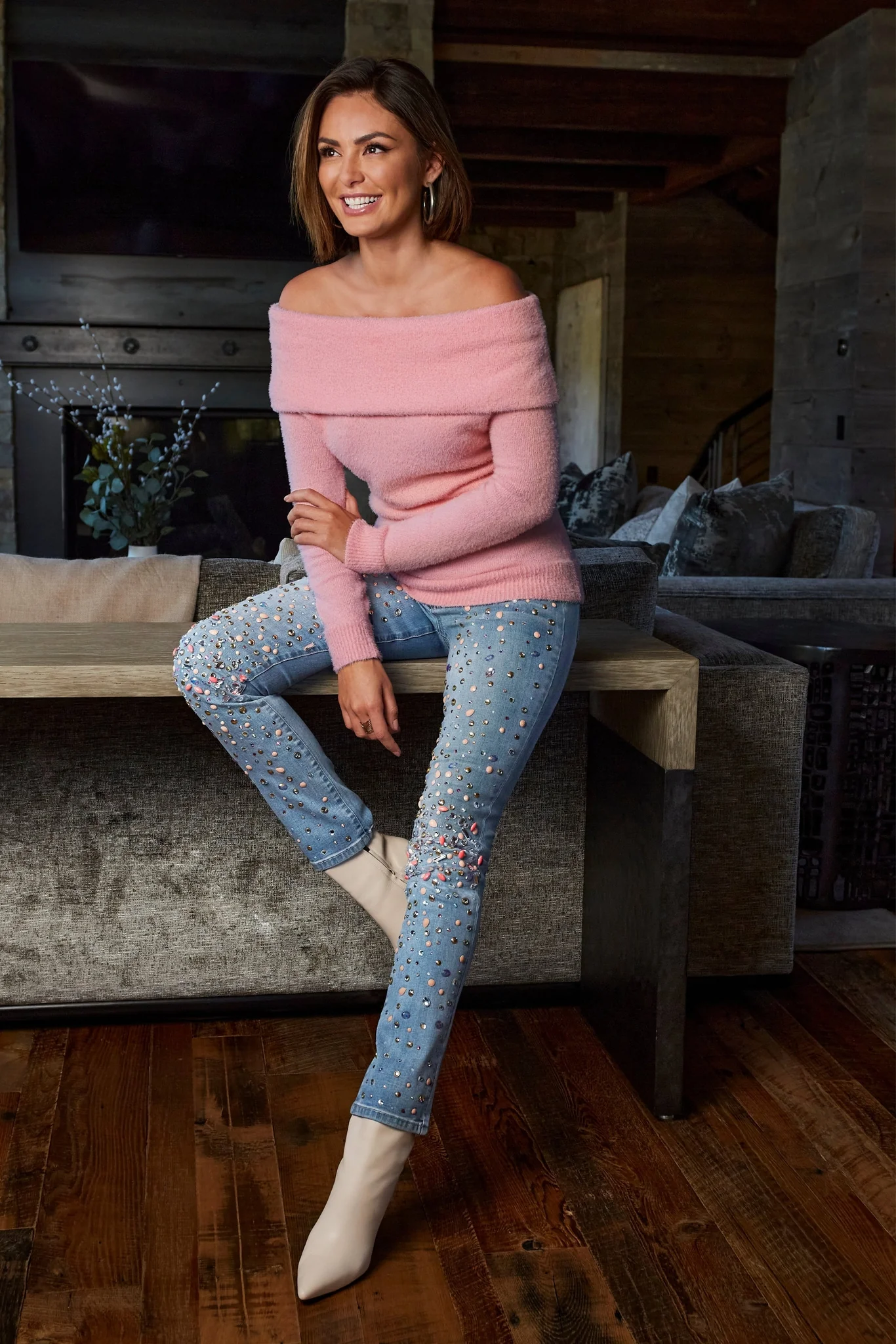 Scattered Embellishment Slim-Straight Leg Jean Light Med Wash - Mycitystee